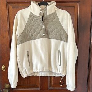 Kyodan White and Gray Teddy Jacket with Fleece Texture